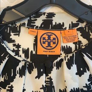 Like new Tory Burch houndstooth blouse!